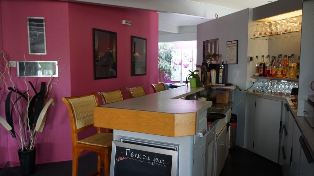 Charme Hotel En Beaujolais เบลล์วิลล์-ซัวร์-ซอน ภายนอก รูปภาพ