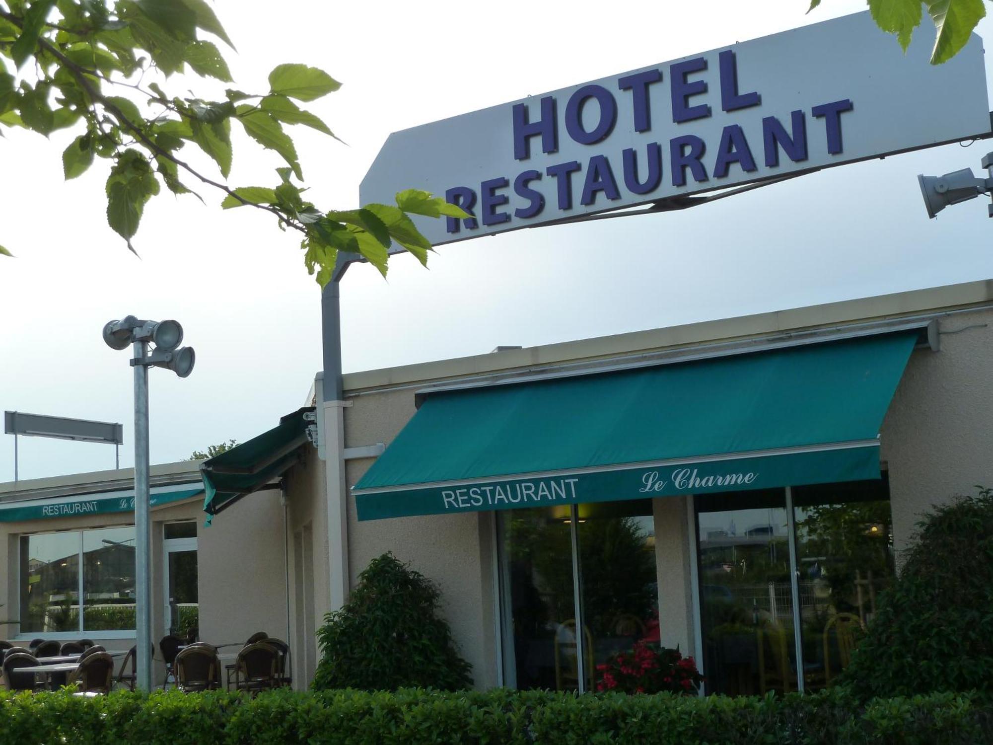 Charme Hotel En Beaujolais เบลล์วิลล์-ซัวร์-ซอน ภายนอก รูปภาพ